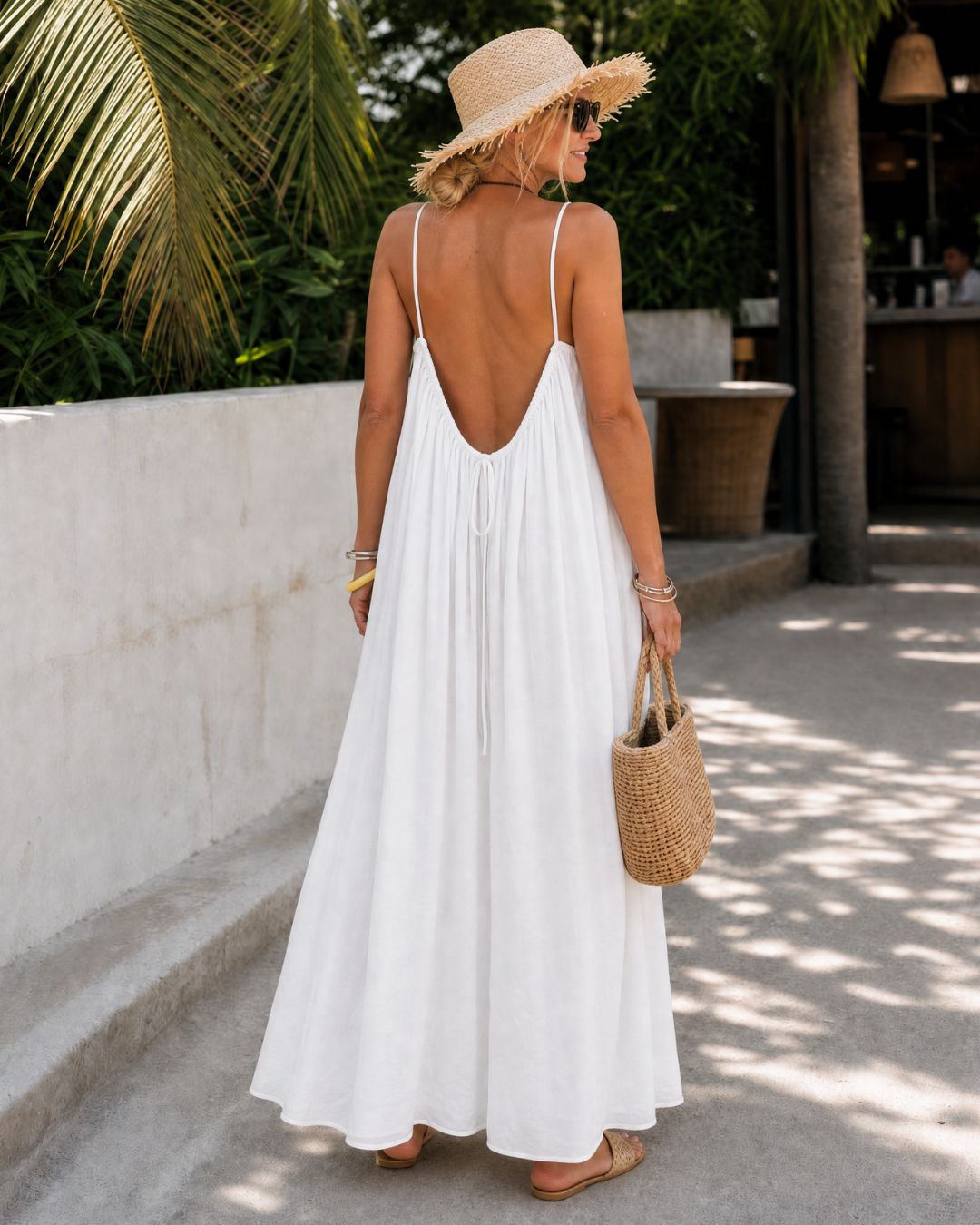 Amener | Flowing Sleeveless Strappy Relaxed Maxi Dress