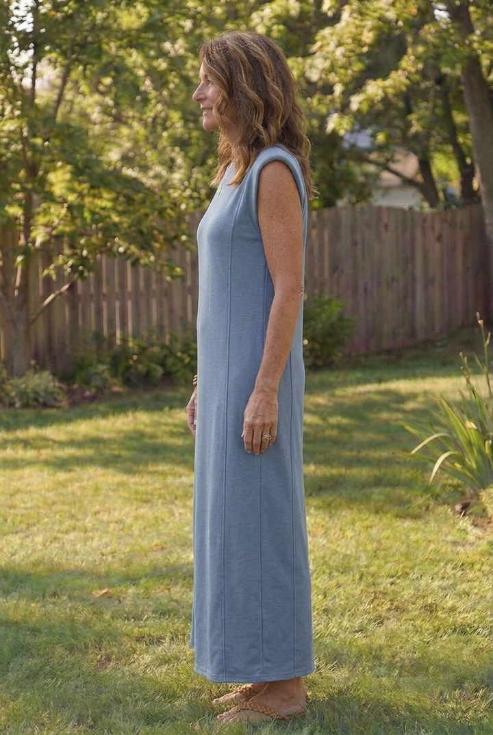 Zorina | Sleeveless Pocket Side Slit Midi Dress